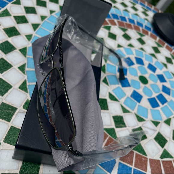 Seven for all Mankind- Sunglasses - Picture 5 of 11